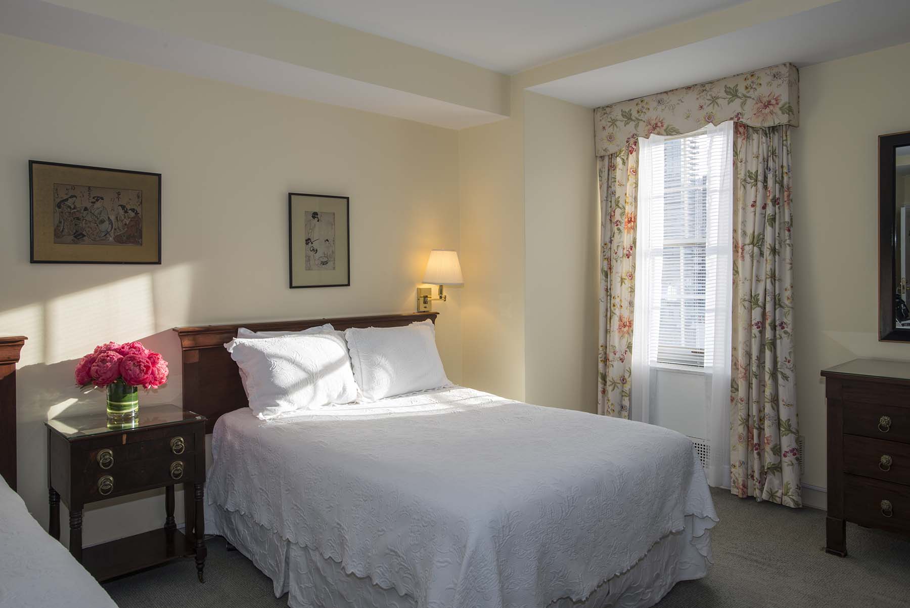Double Room, Queen Bed